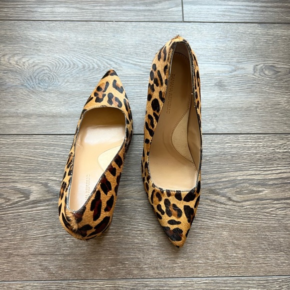 Banana Republic Madison Block Heel in Leopard Size 6 - Picture 1 of 3